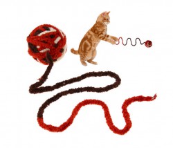 Игрушка для кошек "Плетеный мяч с хвостиком"